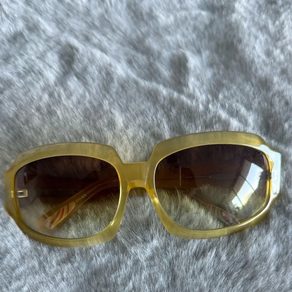 Paul Smith eyewear, classic New York silhouette.